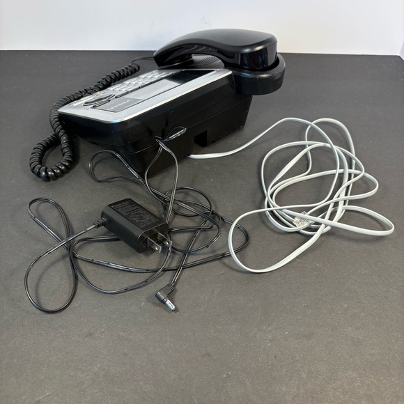 V Tech CS6649 Dect 6.0 Corded Phone Black W/Answering System - Picture 5 of 11